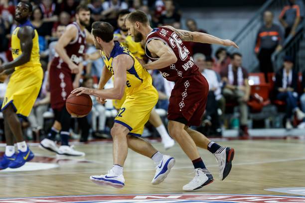 决定一名主 决定一名主