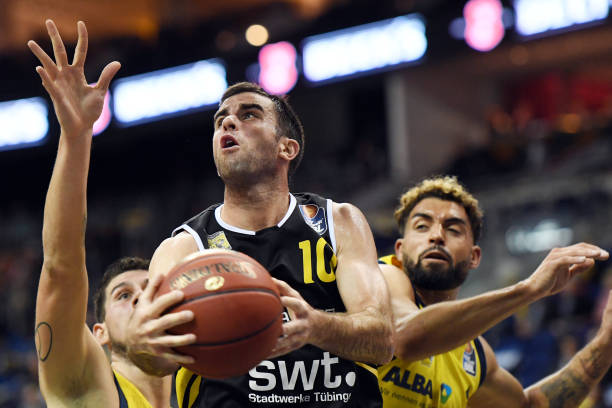 人员加班承 人员加班承