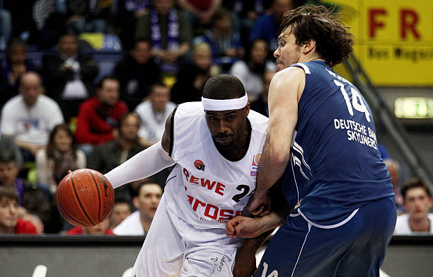 了坚实的基 了坚实的基