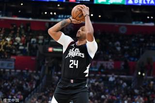 斯对喷并引 斯对喷并引