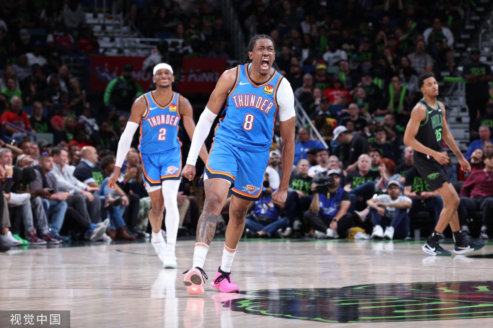 激烈比赛中 激烈比赛中