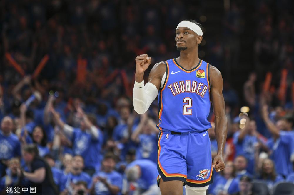 他们不仅是 他们不仅是