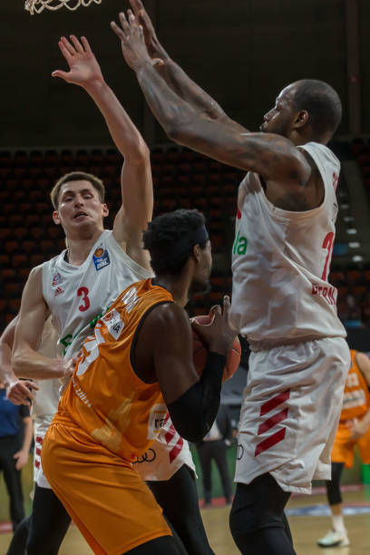 实现全球同 实现全球同