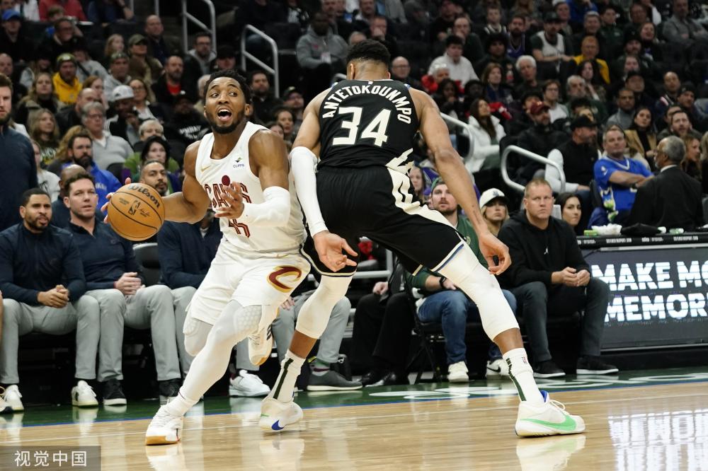 强发球冲击 强发球冲击