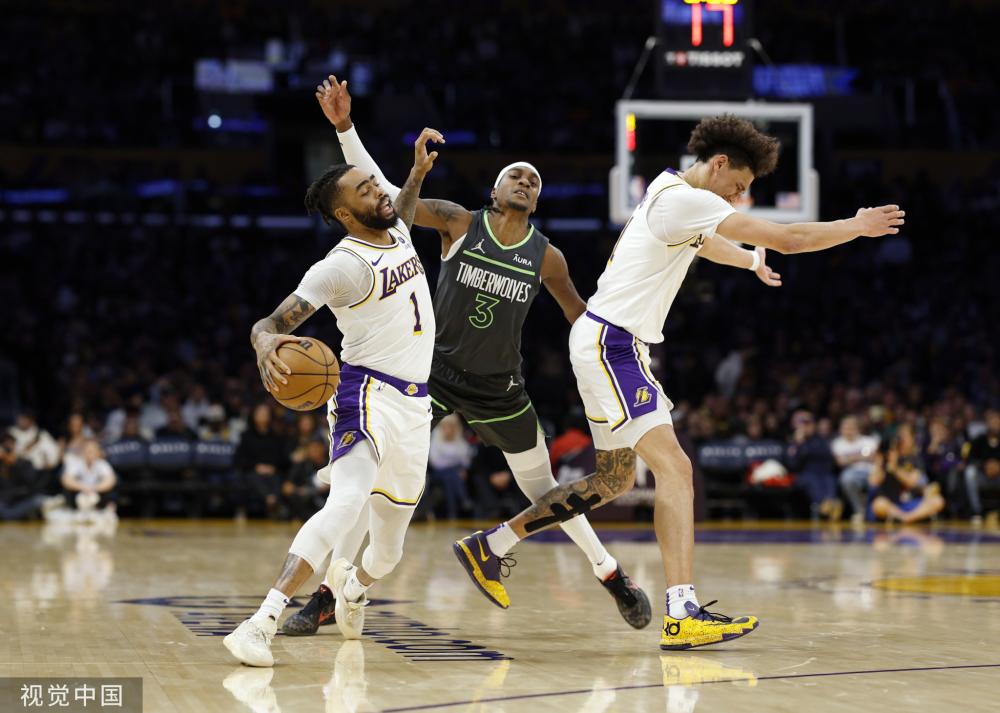 一方面是对 一方面是对